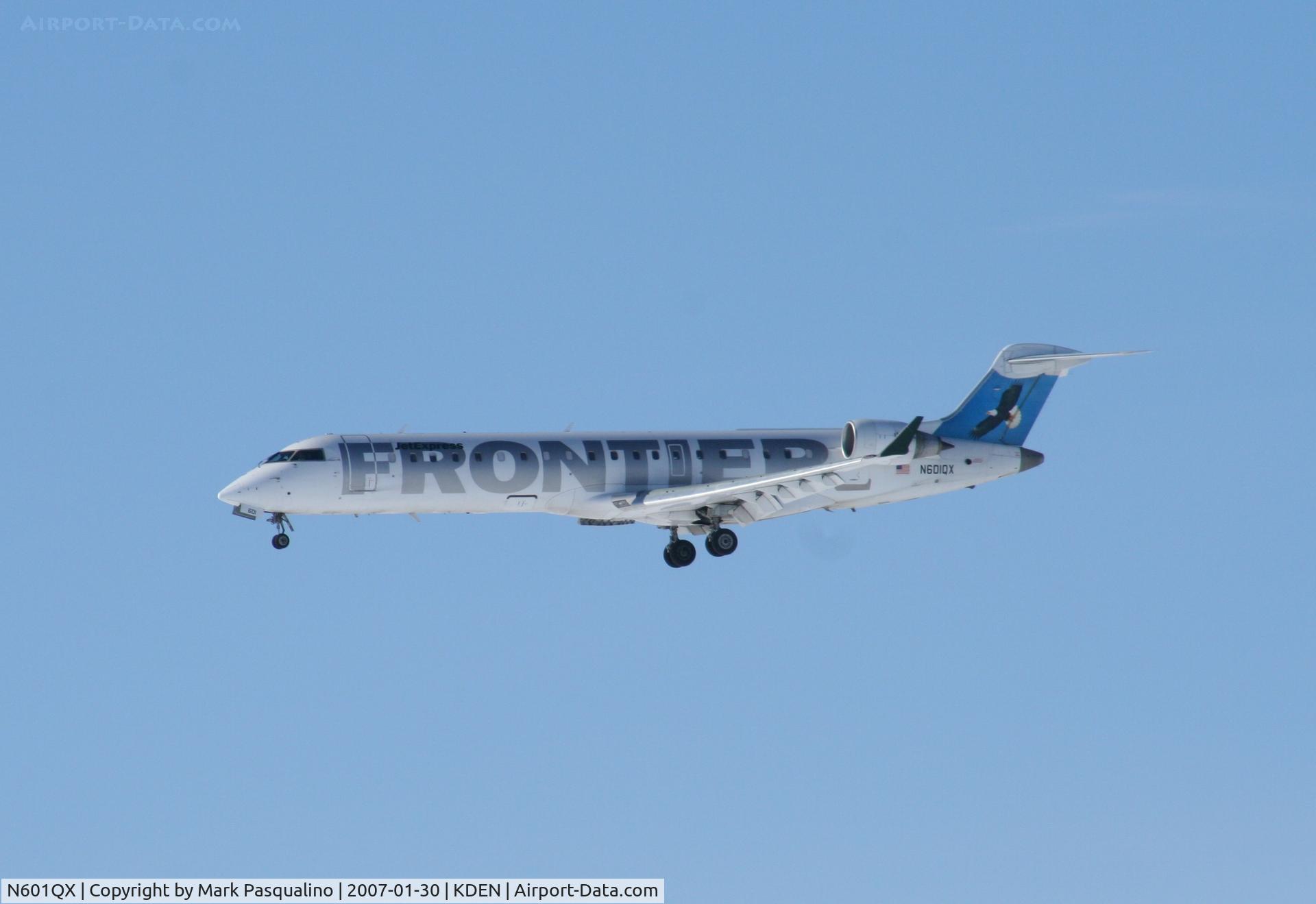 N601QX, 2000 Bombardier CRJ-701 (CL-600-2C10) Regional Jet C/N 10009, CL-600-2C10
