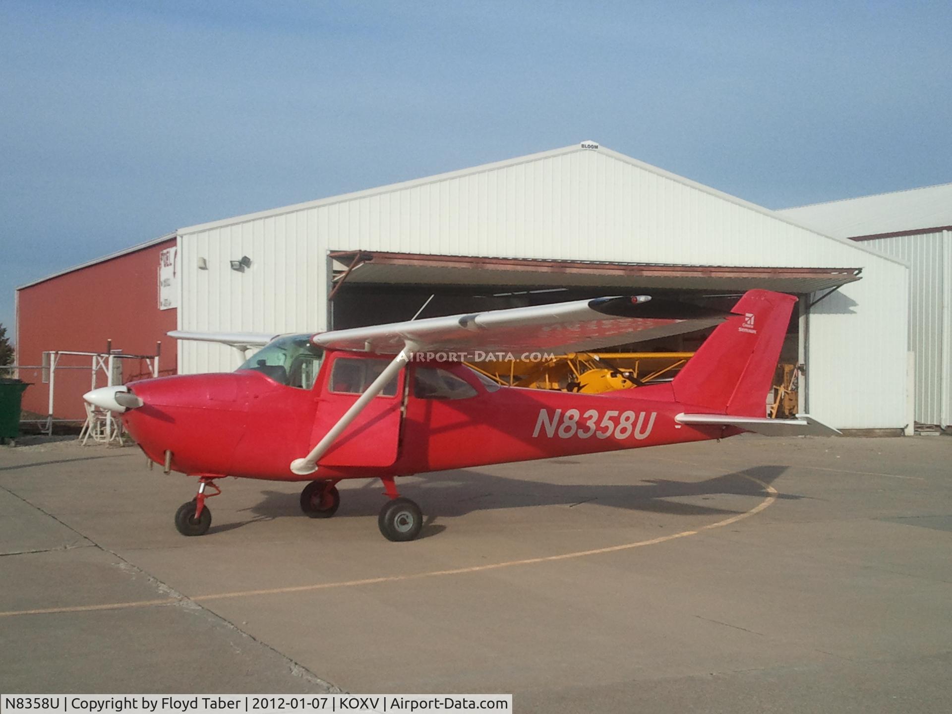 N8358U, 1964 Cessna 172F C/N 17252258, a good shot of the Pink Panther