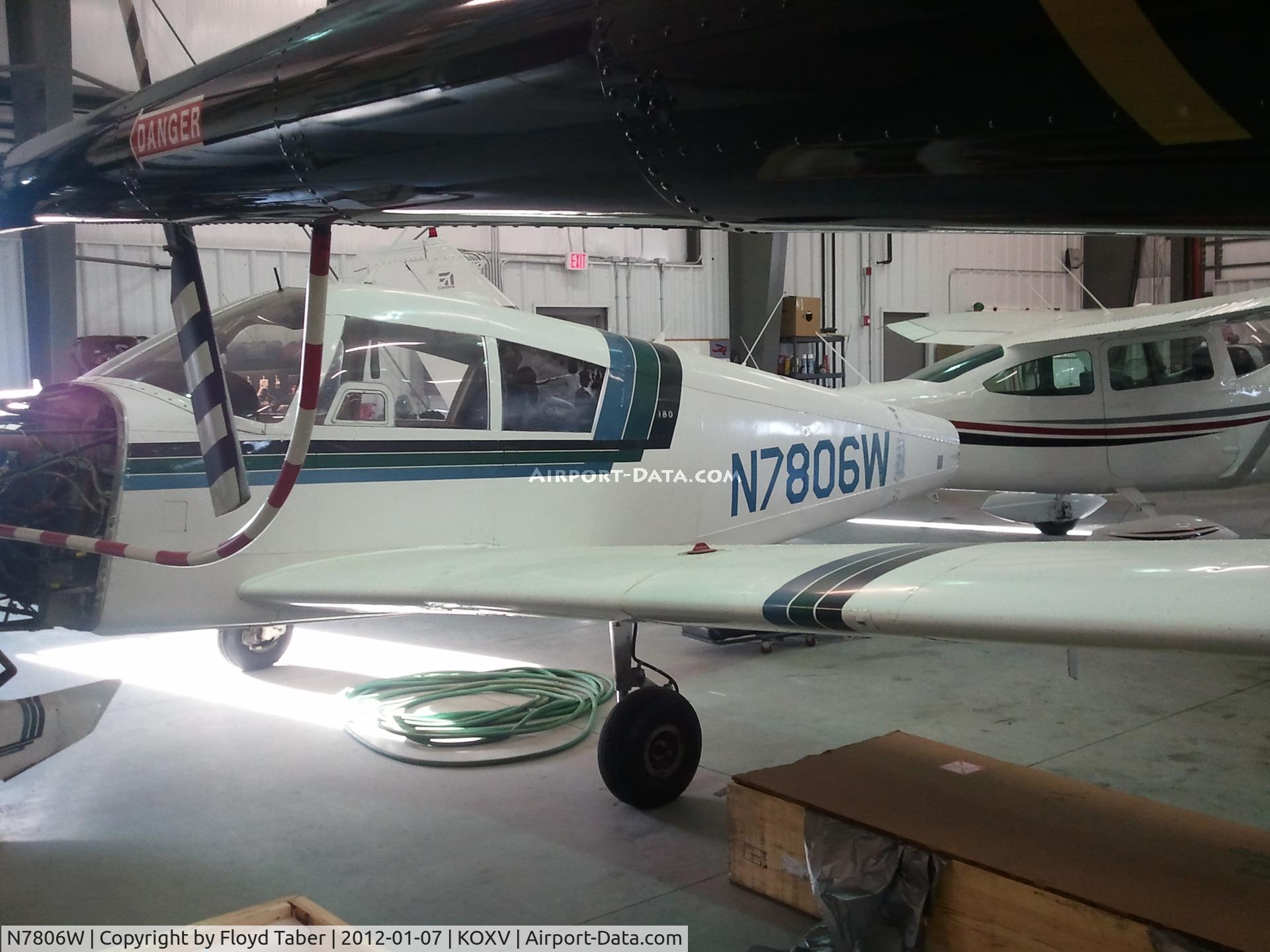 N7806W, 1964 Piper PA-28-180 C/N 28-1811, in for some major repairs