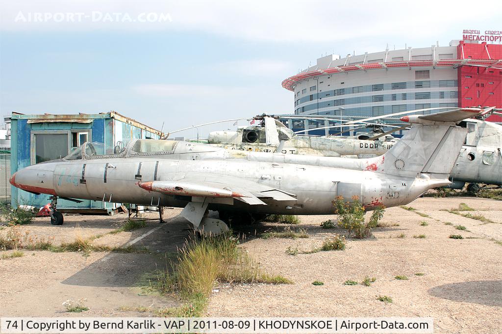 74, Aero L-29 Delfin C/N 395106, Moscow - Khodynskoe Pole (Frunze / Central)