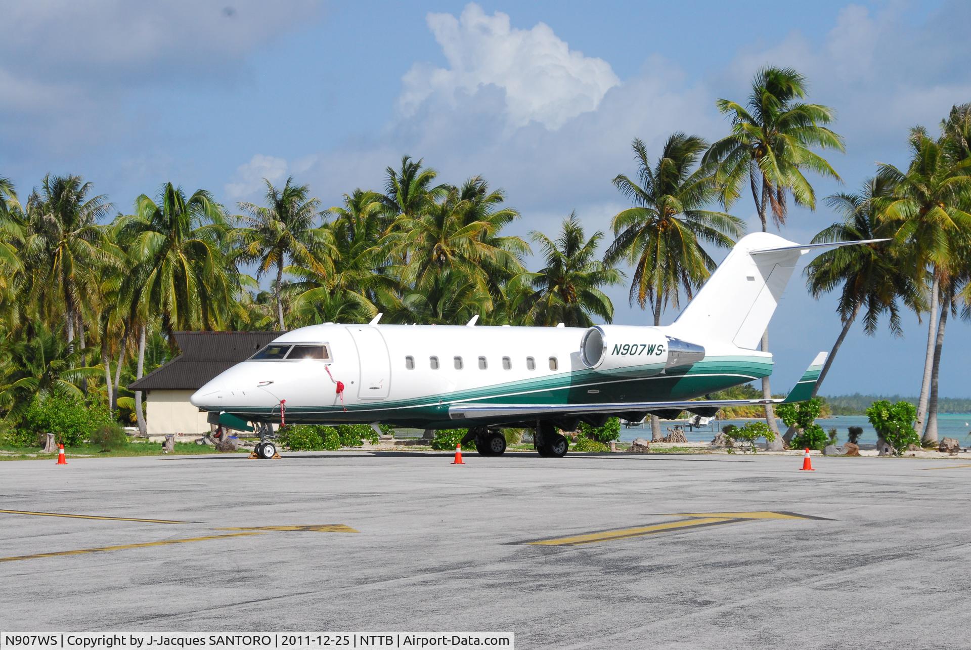 N907WS, 1989 Canadair Challenger 601-3A (CL-600-2B16) C/N 5048, Aircraft stationed on the parking areas of Bora-Bora