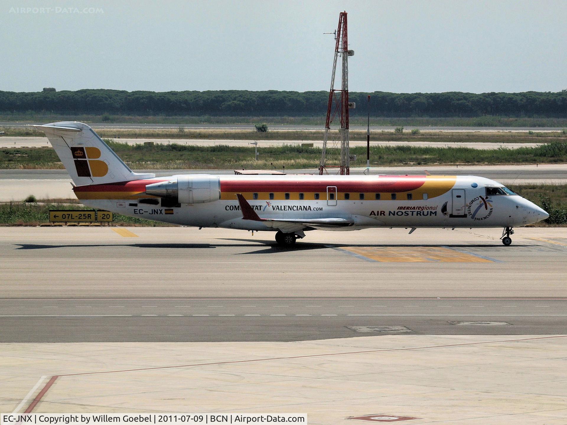 EC-JNX, 2006 Bombardier CRJ-200ER (CL-600-2B19) C/N 8058, Taxi to the gate of Barcelona Airport