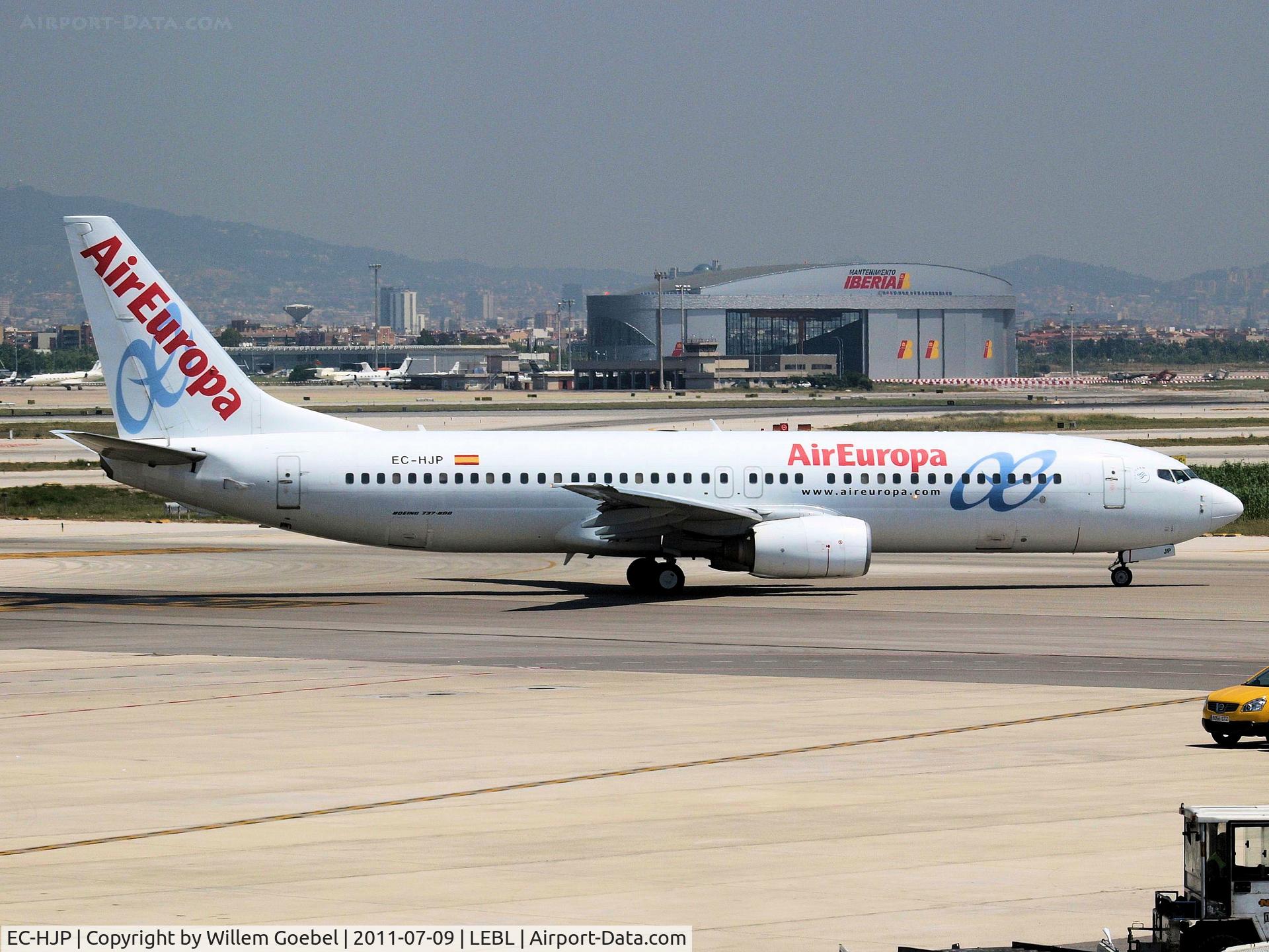 EC-HJP, 2000 Boeing 737-85P C/N 28535, Taxi to the runway of Barcelona Airport