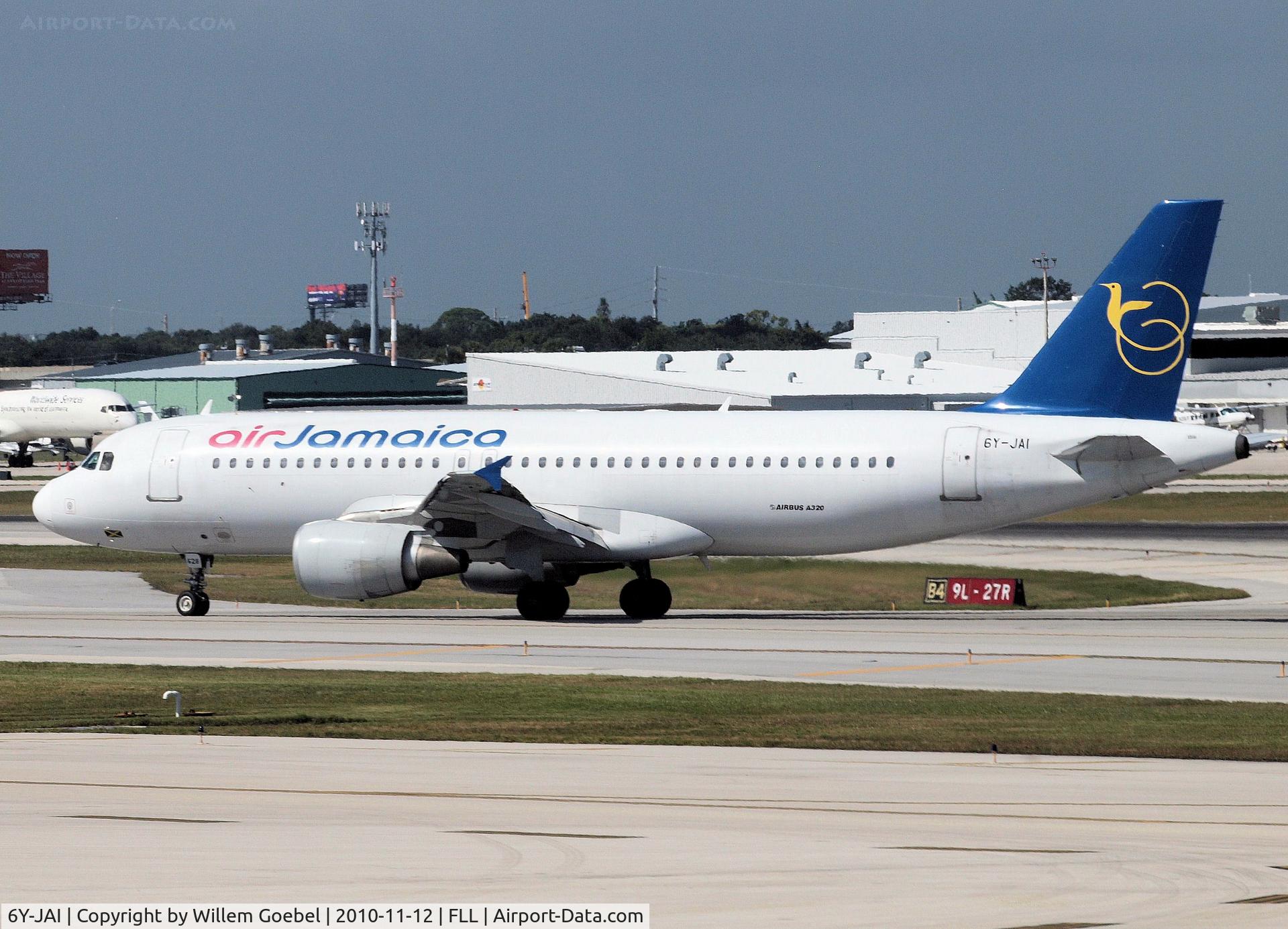 6Y-JAI, 1997 Airbus A320-214 C/N 628, Taxi to the gate of Frt Lauderdale Airport