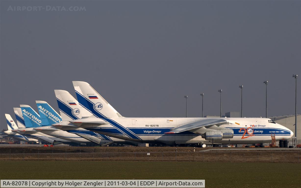 RA-82078, 1996 Antonov An-124-100 Ruslan C/N 9773054559153, Six at one blow!