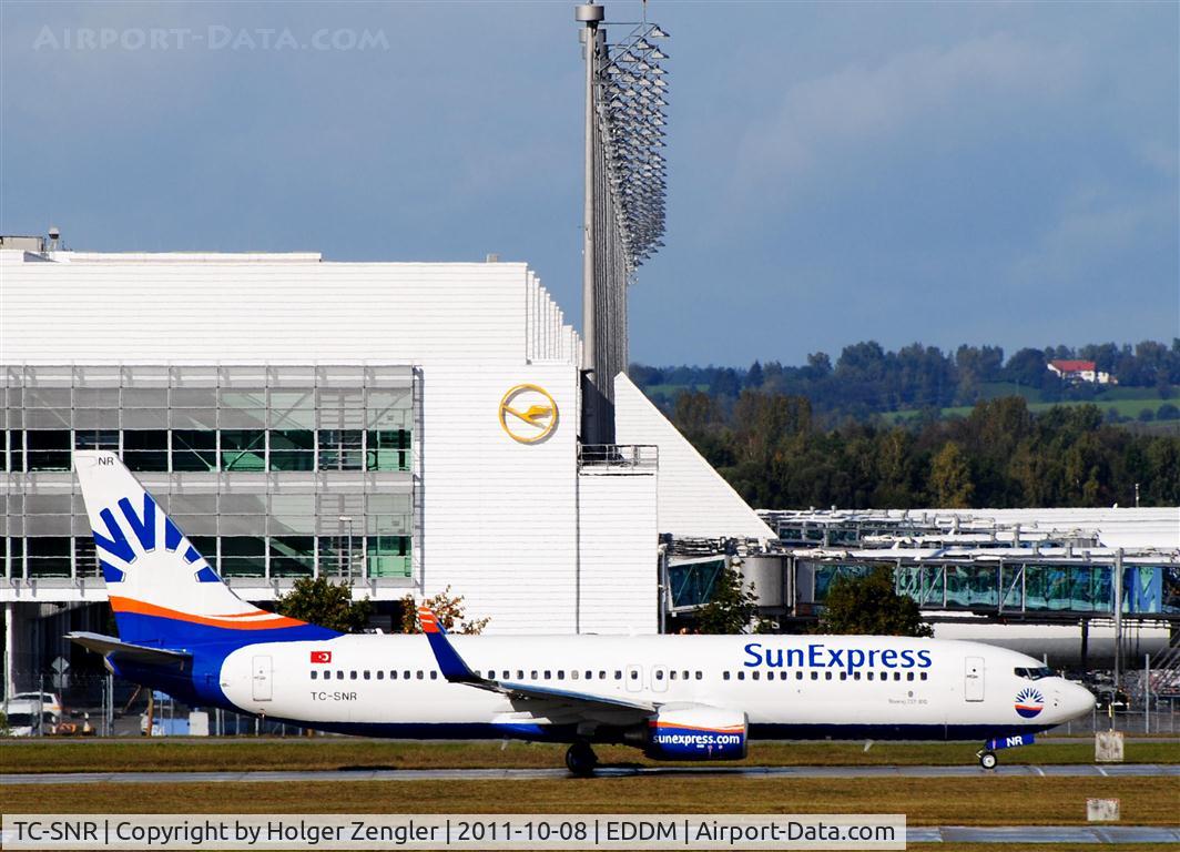 TC-SNR, 2010 Boeing 737-8HC C/N 40754, Taxiing to take-off on rwy 26L.....