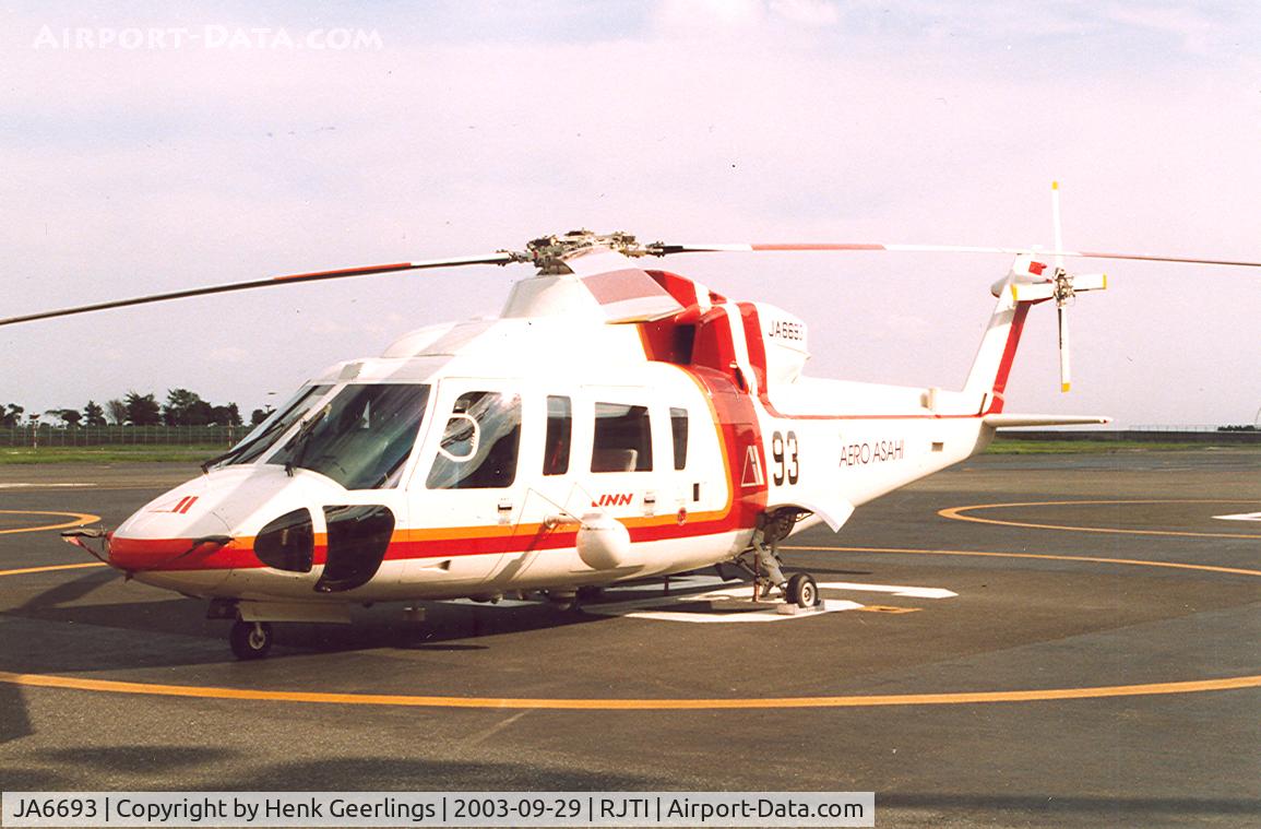 JA6693, 1991 Sikorsky S-76C C/N 760388, Aero Asahi.

Tokyo Heliport