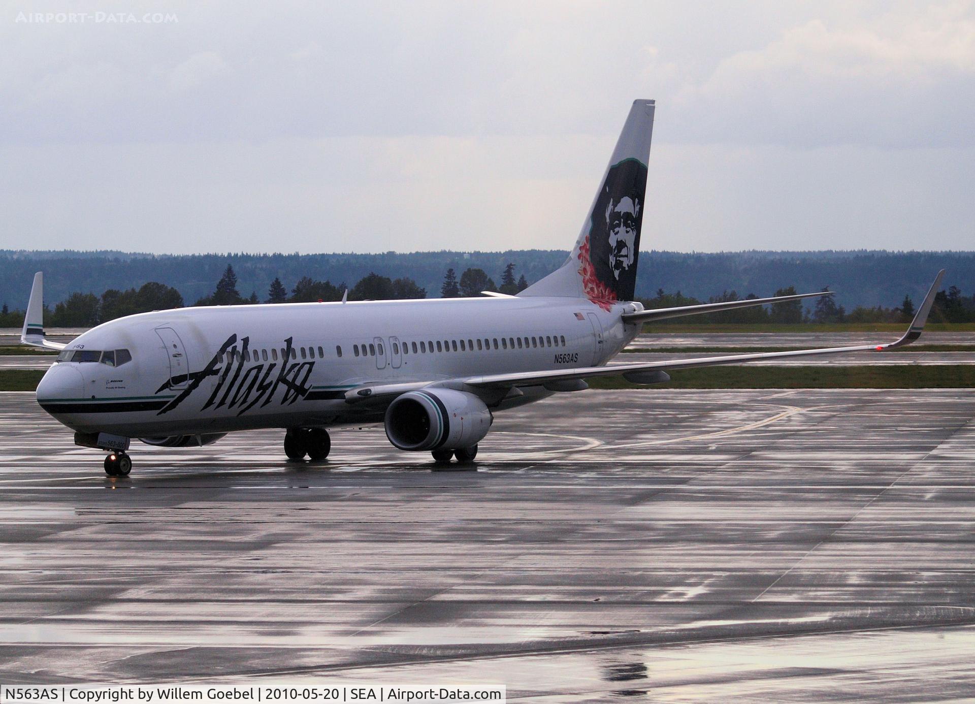 N563AS, 2006 Boeing 737-890 C/N 35180, Arrival on Seattle Airport