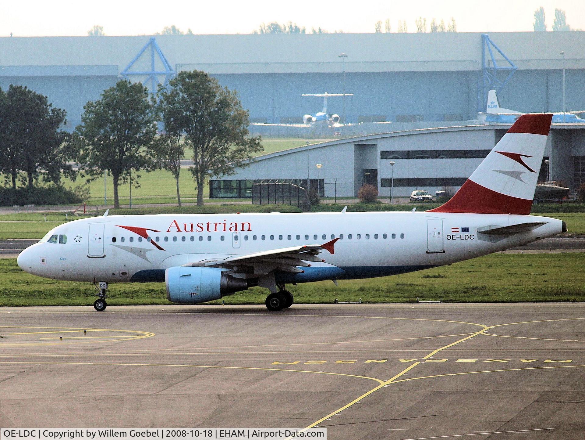 OE-LDC, 2004 Airbus A319-112 C/N 2262, Taxi to the runway 24 of Amsterdam Airport