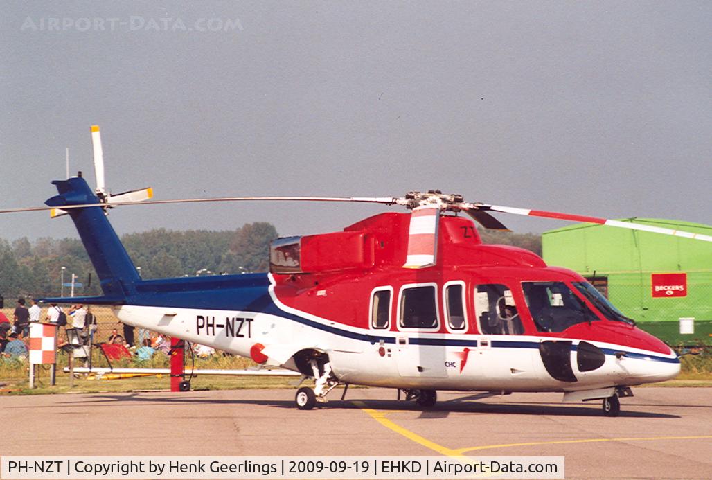 PH-NZT, Sikorsky S-76B C/N 760326, Schreiner North Sea Helicopters

Den Helder Airport Openday