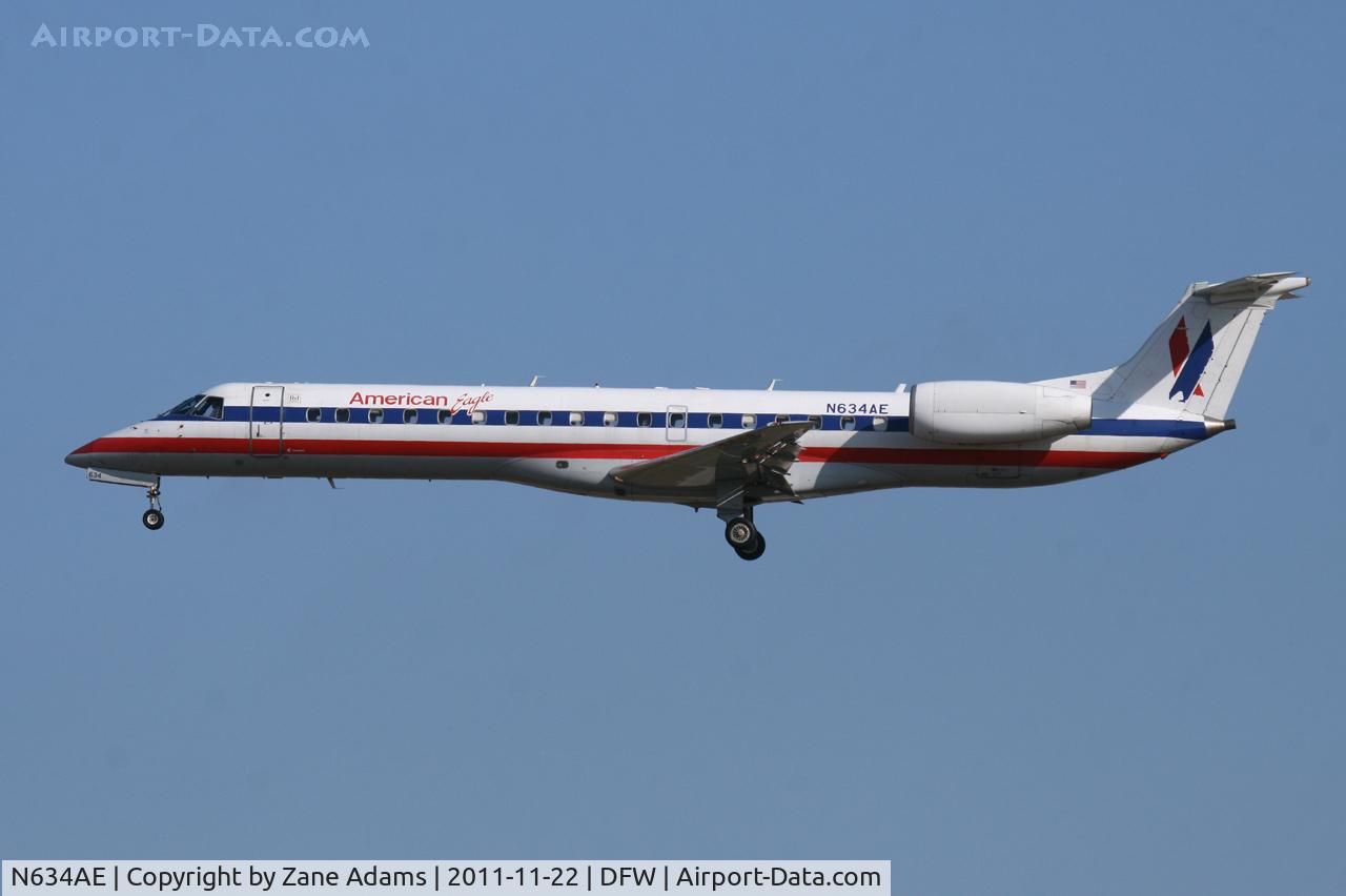 N634AE, 1999 Embraer ERJ-145LR (EMB-145LR) C/N 145150, American Eagle landing at DFW Airport