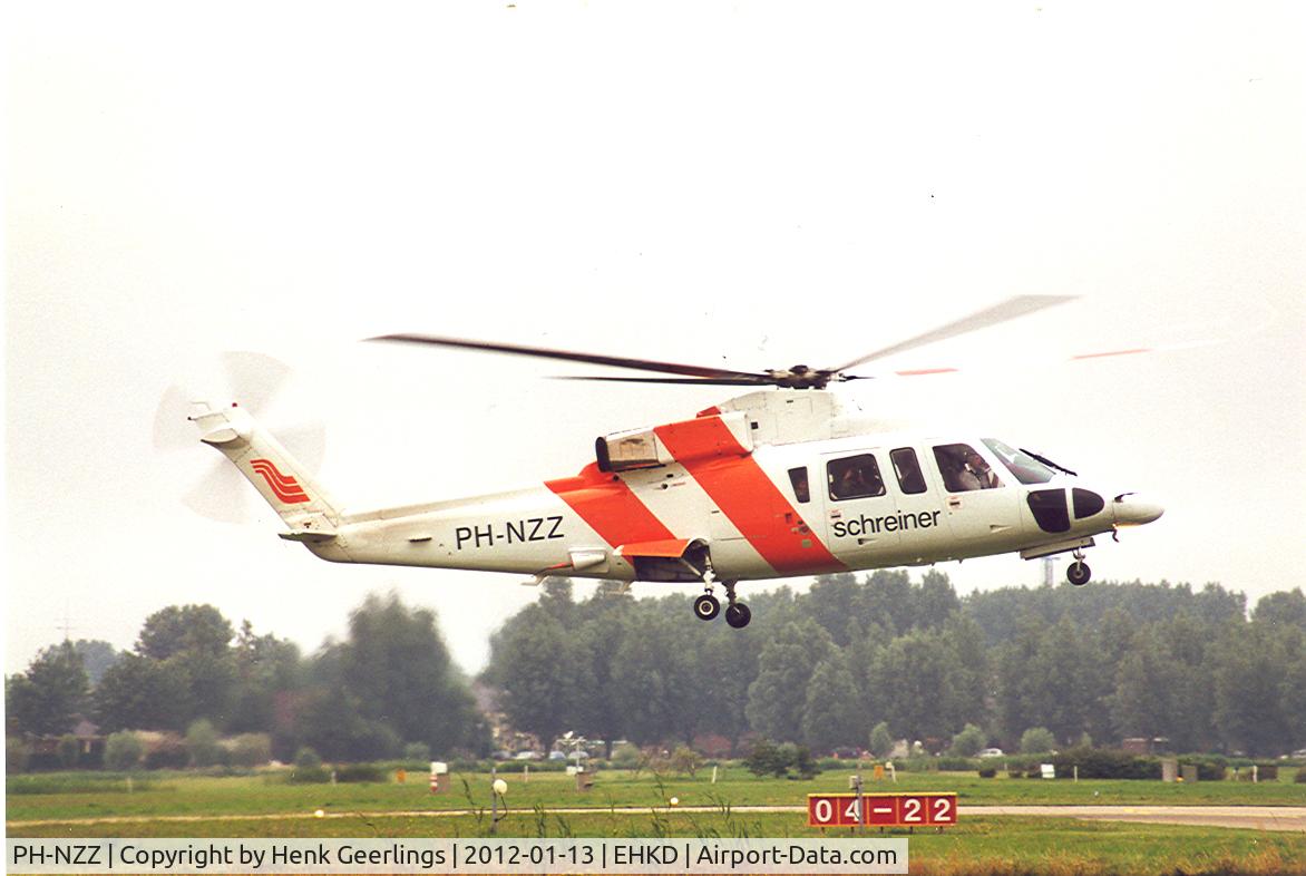 PH-NZZ, Sikorsky S-76B C/N 760316, Schreiner North Sea Helicopters.


Den Helder Airport Open House , 10 jul '05