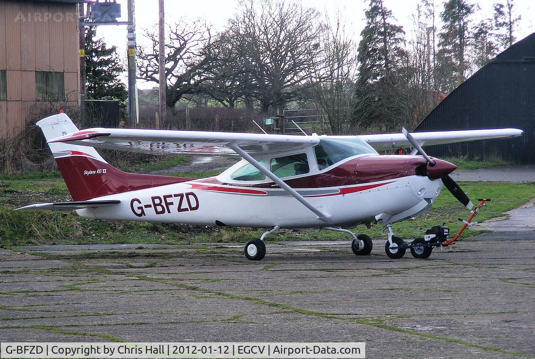 G-BFZD, 1978 Reims Cessna FR182 Skylane RG C/N 0010, based at Sleap
