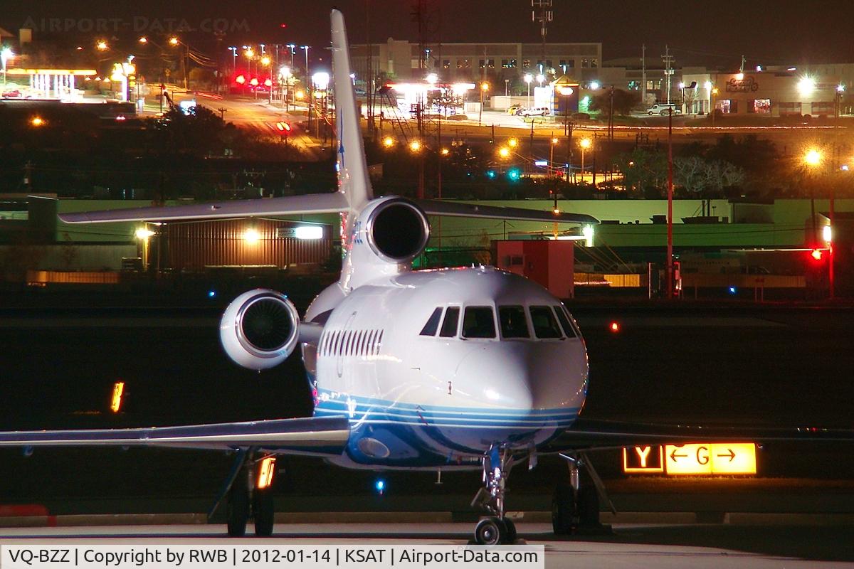 VQ-BZZ, 1990 Dassault Falcon 900 C/N 87, Parked