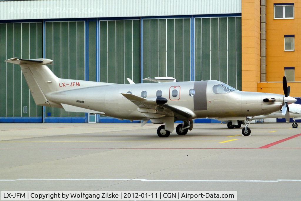 LX-JFM, 2007 Pilatus PC-12/47 C/N 812, visitor