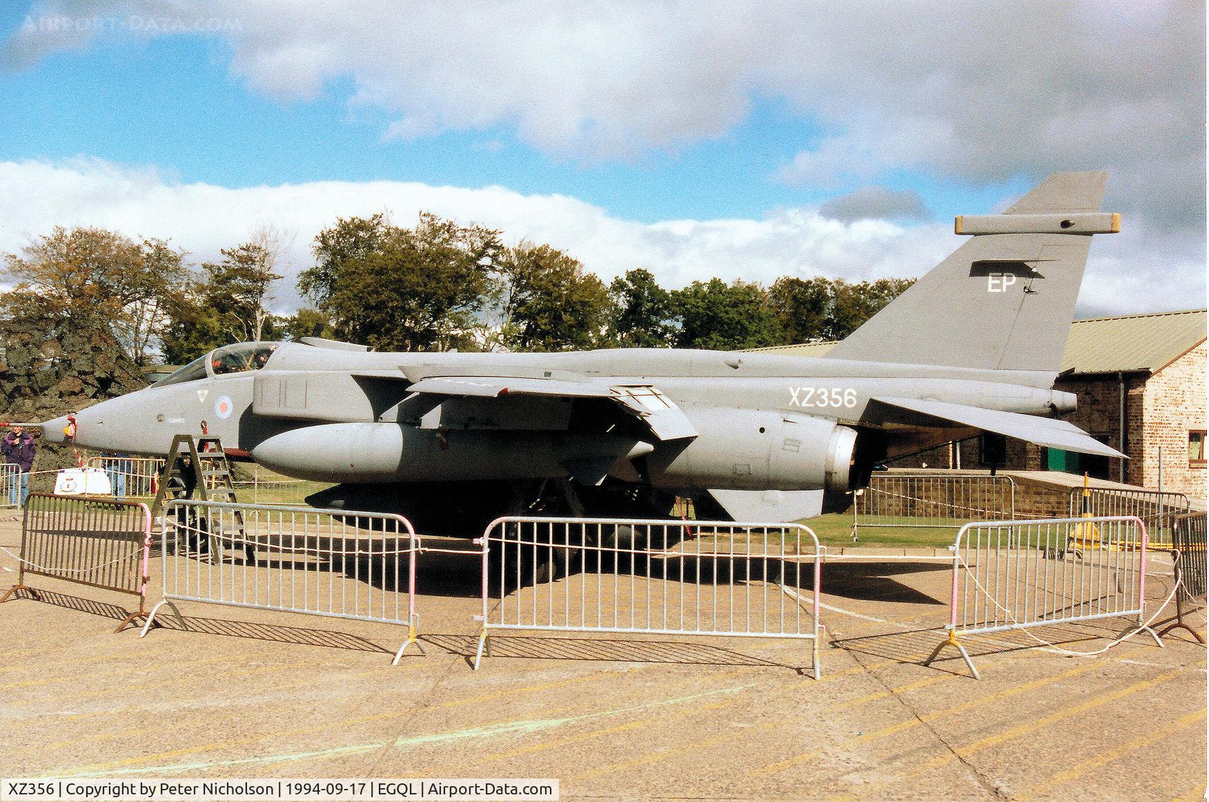 XZ356, 1976 Sepecat Jaguar GR.1A C/N S.123, Jaguar GR.1A of 6 Squadron at RAF Coltishall on display at the 1994 RAF Leuchars Airshow.