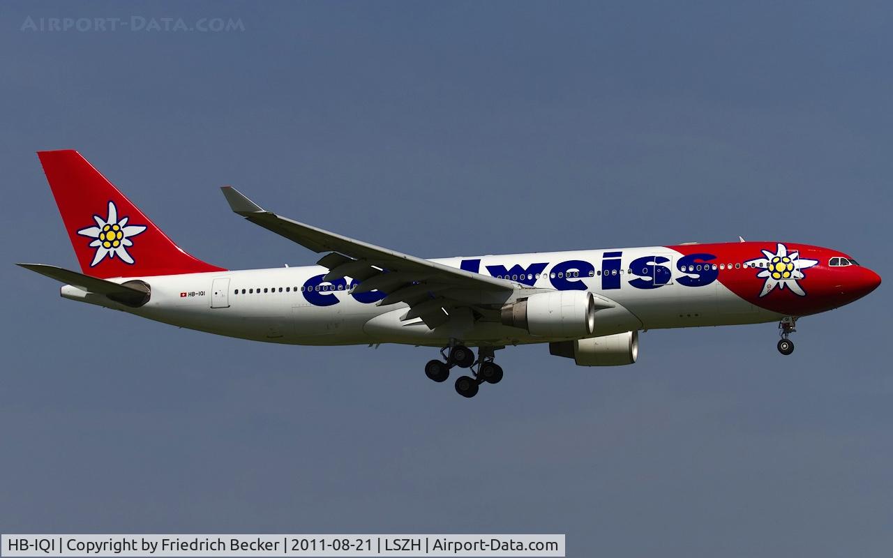 HB-IQI, 1999 Airbus A330-223 C/N 291, on final