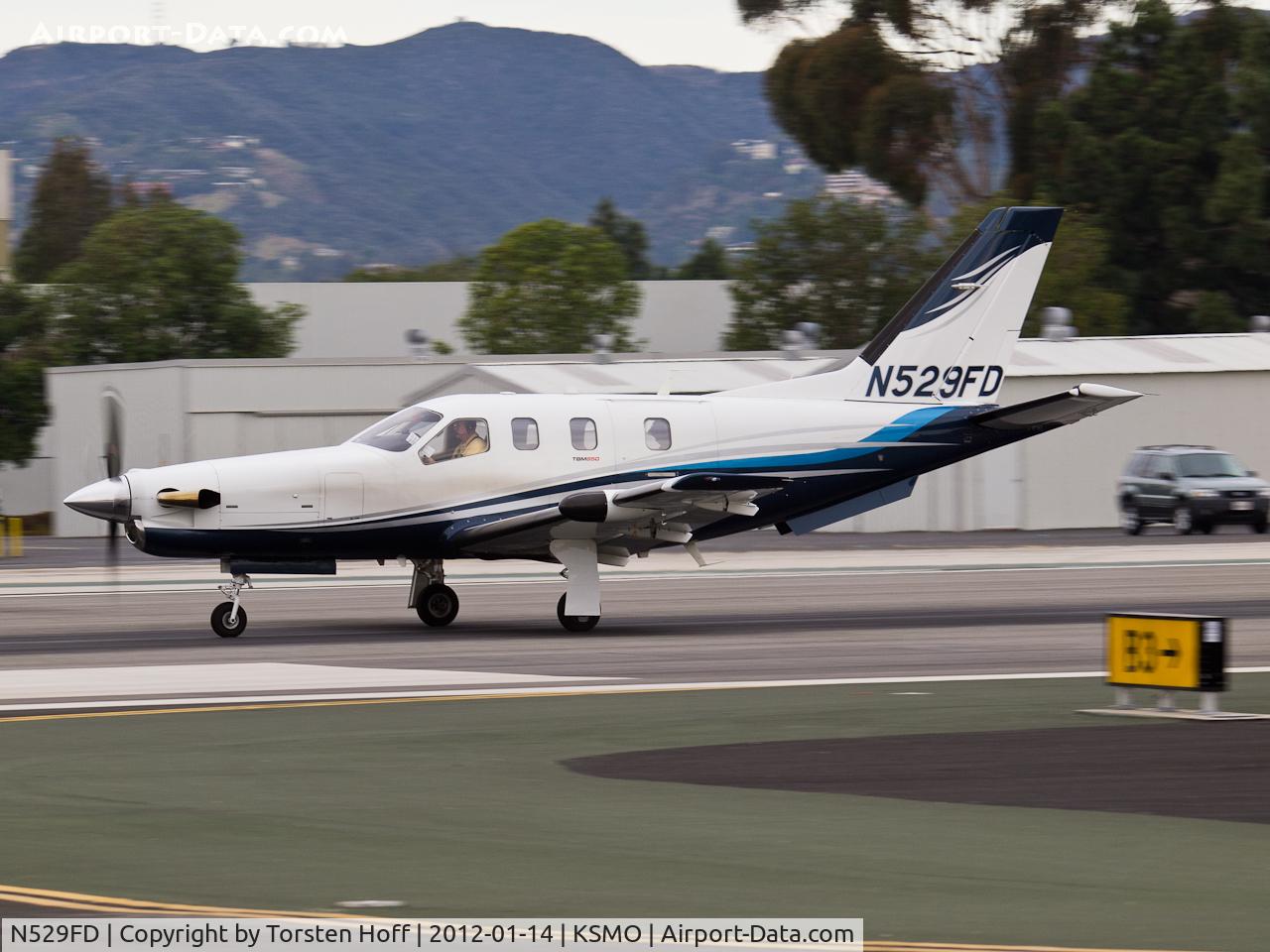 N529FD, 2009 Socata TBM-850 C/N 522, N529FD departing from RWY 21