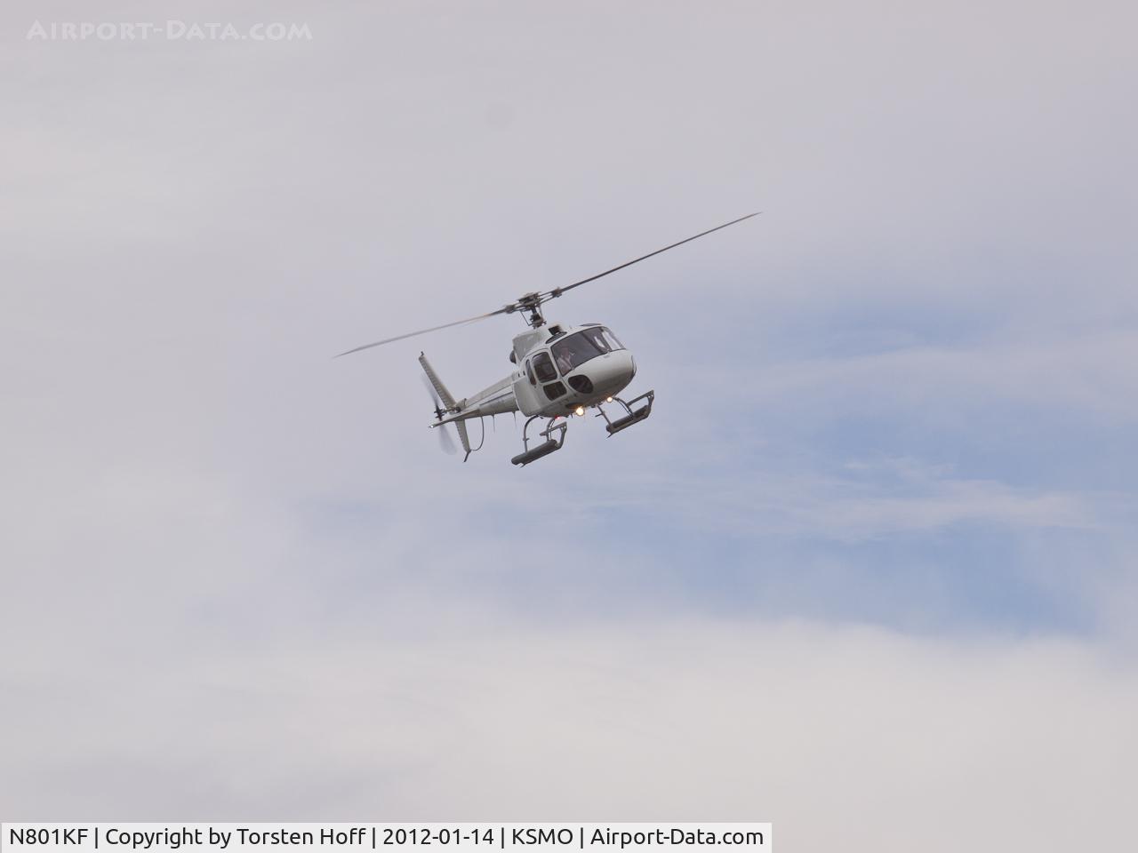 N801KF, 1994 Aerospatiale AS-350B-2 Ecureuil C/N 2789, N801KF arriving on RWY 21