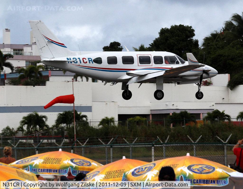 N31CR, Piper PA-31-350 Chieftain C/N 31-8152011, Over Maho Beach