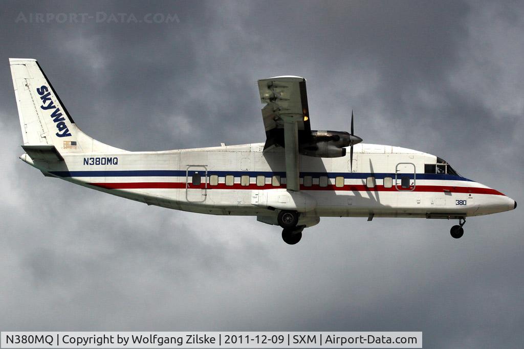 N380MQ, 1986 Short SD3-60-200 C/N SH3702, visitor