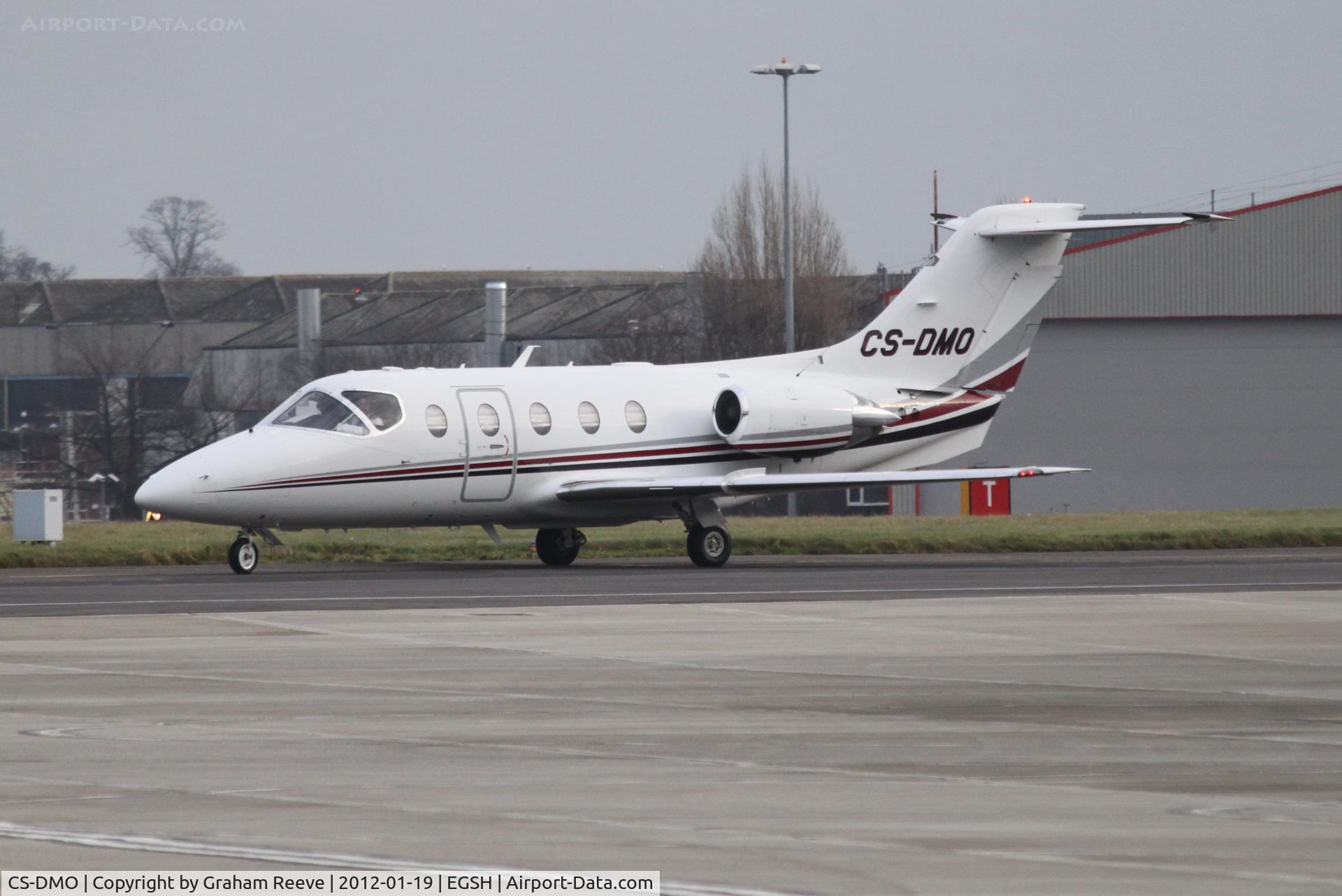 CS-DMO, 2006 Hawker Beechcraft 400A Beechjet Beechjet C/N RK-494, Just landed.