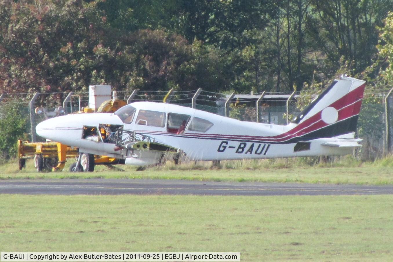 G-BAUI, 1969 Piper PA-23-250 Aztec C/N 27-4335, 