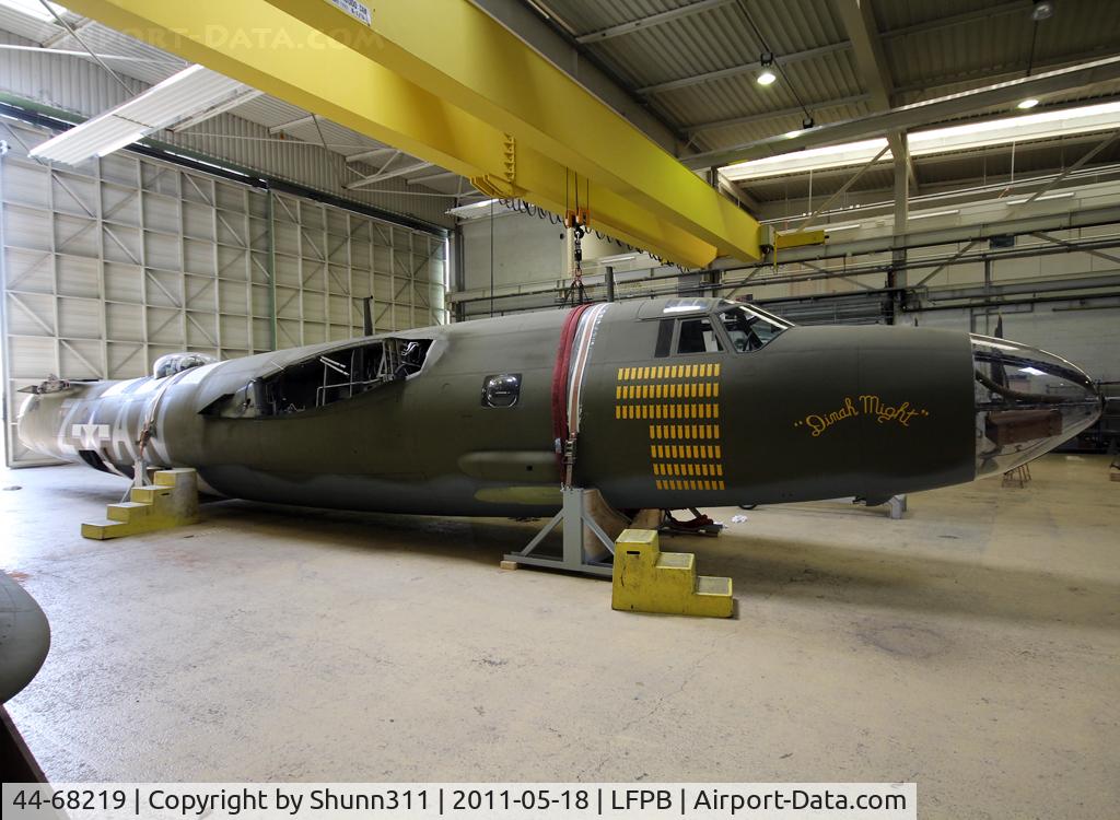 44-68219, 1944 Martin B-26G Marauder C/N 9699, Restored with new c/s... To be moved to another Museum in Normandy...