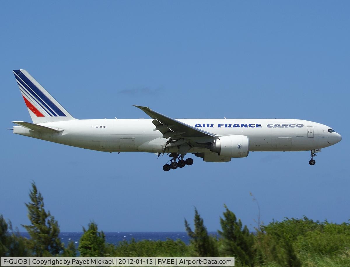 F-GUOB, 2008 Boeing 777-F28 C/N 32965, Final for rwy 14