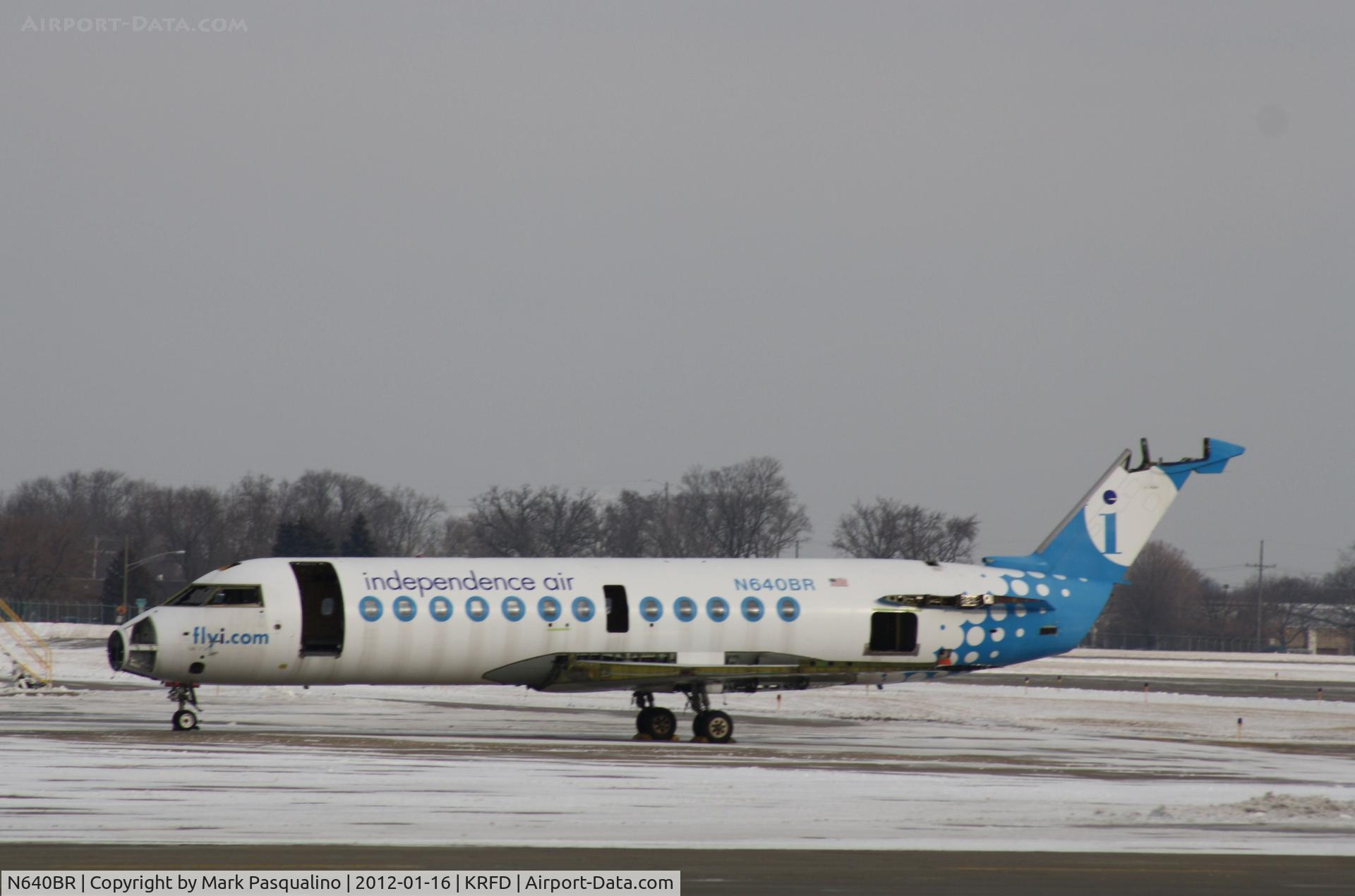 N640BR, 1999 Bombardier CRJ-200ER (CL-600-2B19) C/N 7340, CL-600-2B19