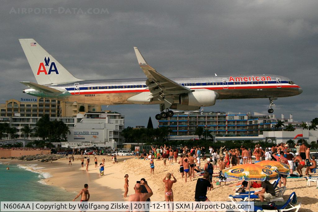 N606AA, 1996 Boeing 757-223 C/N 27057, visitor