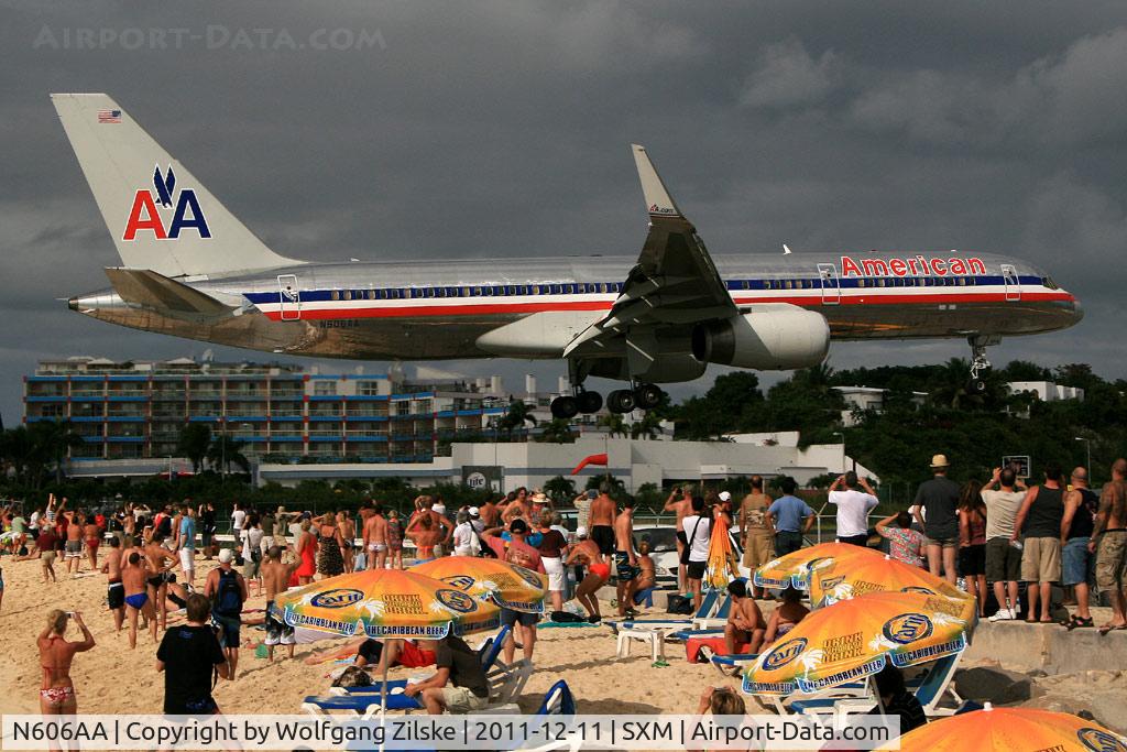 N606AA, 1996 Boeing 757-223 C/N 27057, visitor