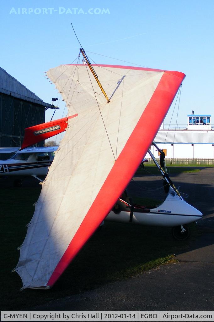 G-MYEN, 1992 Solar Wings Pegasus Quasar IITC C/N SW-WQT-0543, at the Icicle 2012 fly in