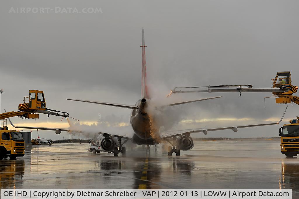 OE-IHD, 2010 Embraer E190 (ERJ-190-100) C/N 19000354, Flyniki Embraer 190