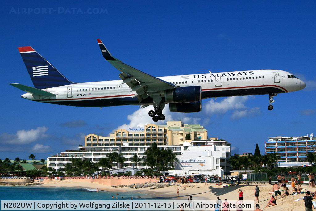 N202UW, 1995 Boeing 757-2B7 C/N 27811, visitor