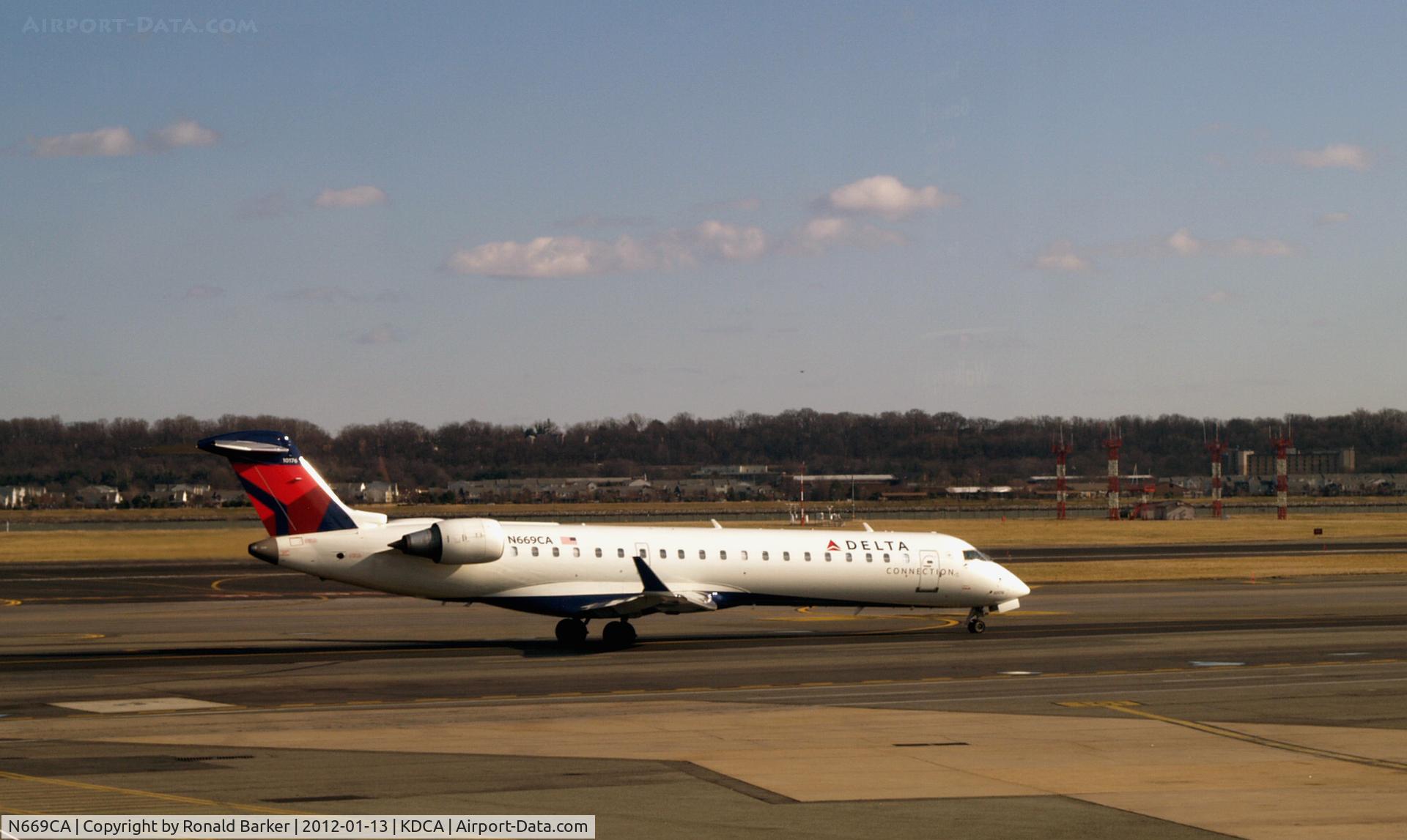 N669CA, 2004 Bombardier CRJ-700 (CL-600-2C10) Regional Jet C/N 10176, National