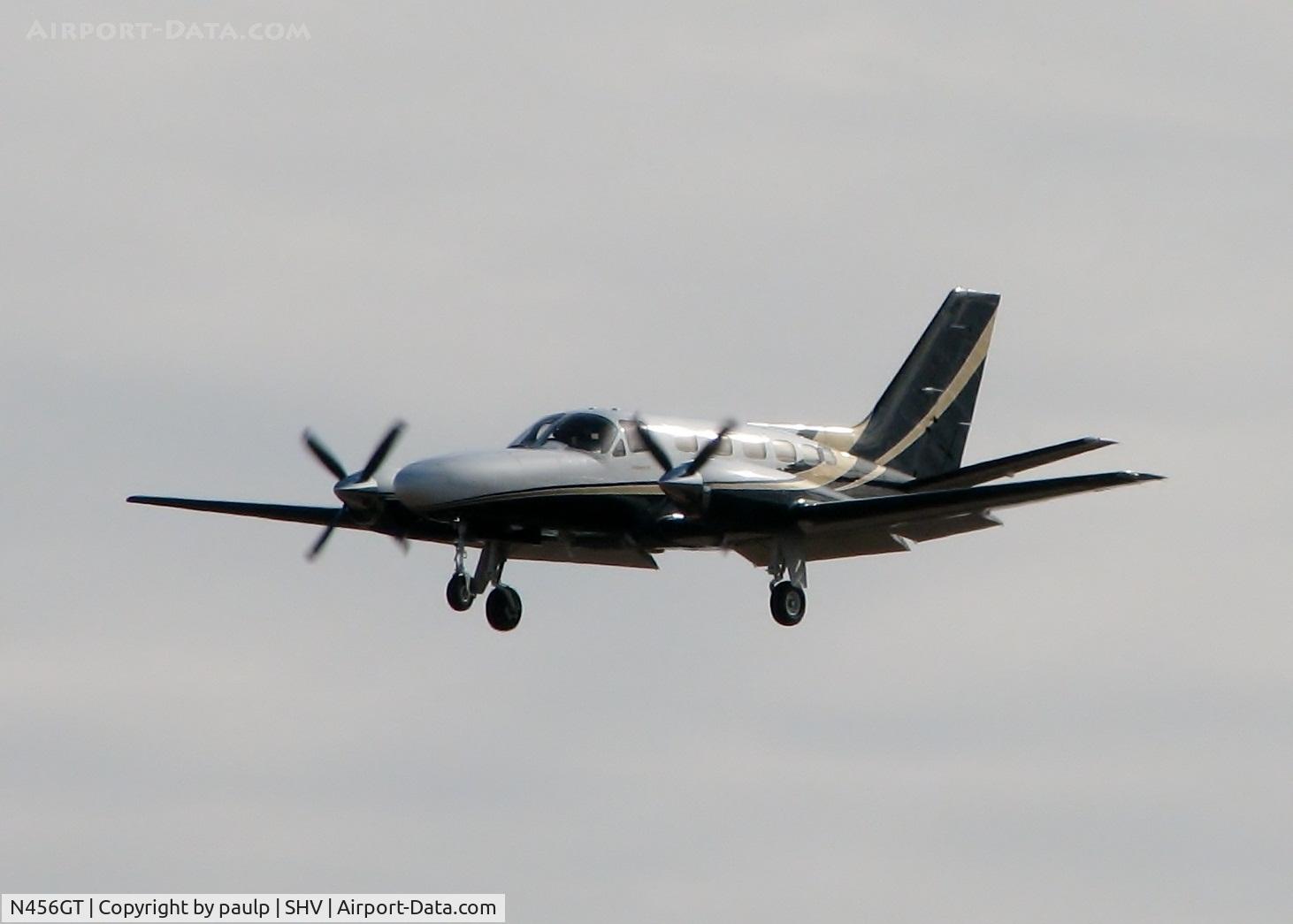 N456GT, 1982 Cessna 441 C/N 441-0294, Landing at Shreveport Regional.