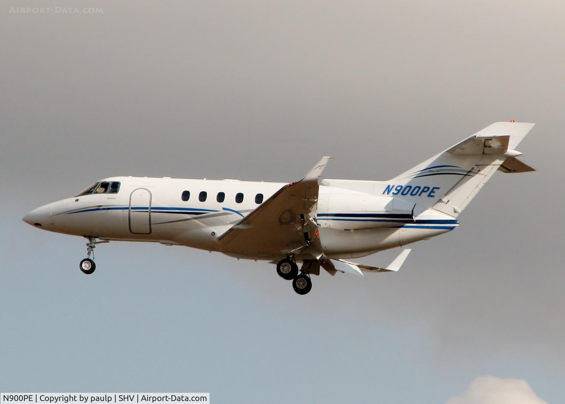 N900PE, 2008 Hawker Beechcraft 900XP C/N HA-0057, Landing at Shreveport Regional.