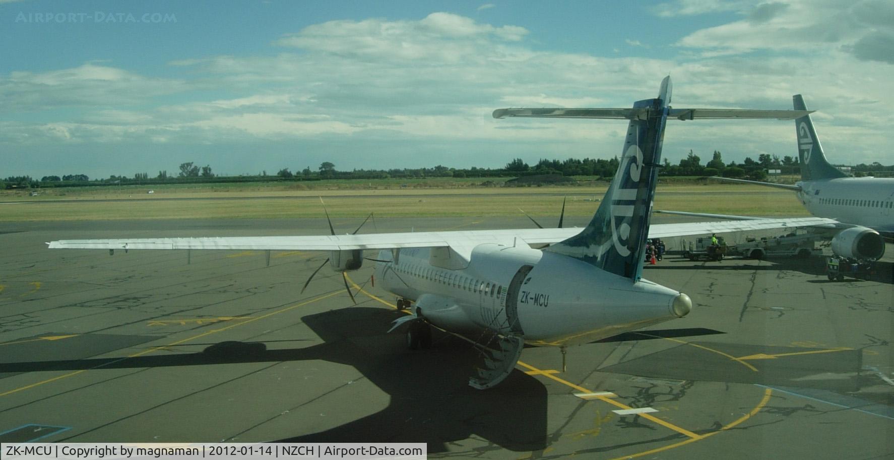 ZK-MCU, 2000 ATR 72-212A C/N 632, At Chrstchurch on a very quiet saturday.