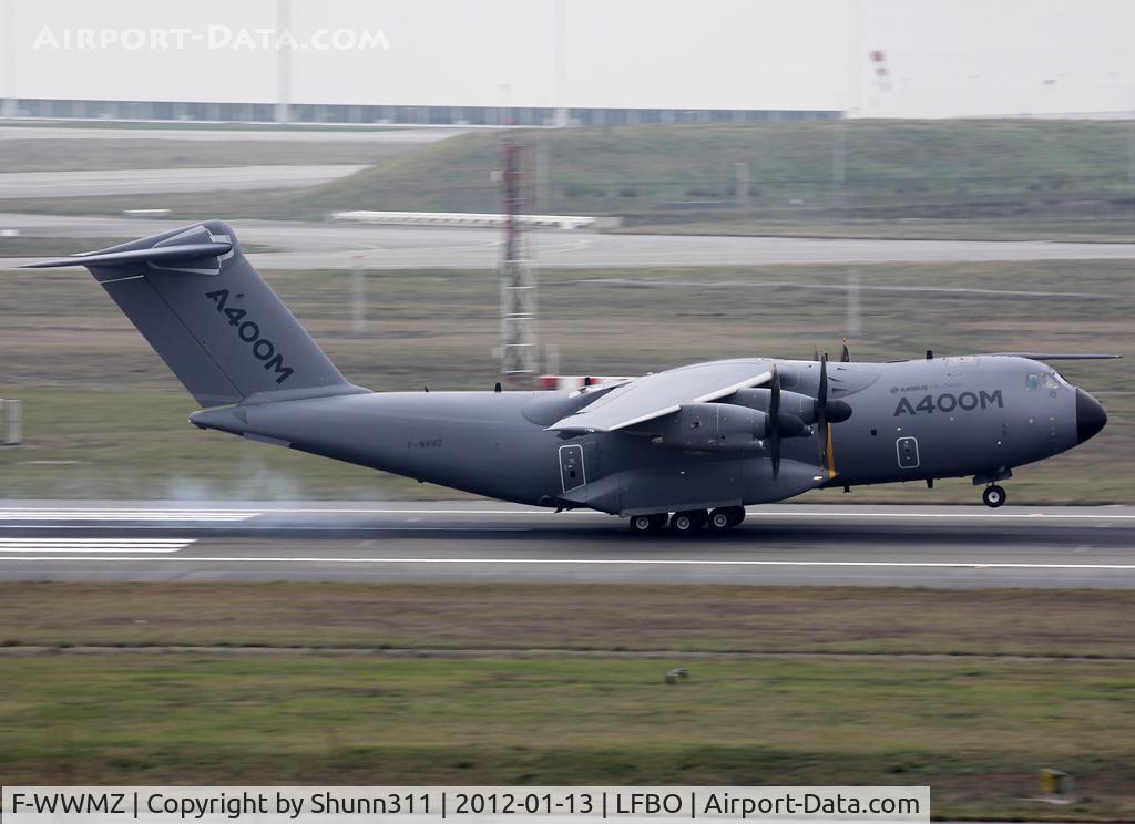 F-WWMZ, 2011 Airbus A400M-180 Atlas C/N 006, Landing rwy 14R @ LFBO for the first time