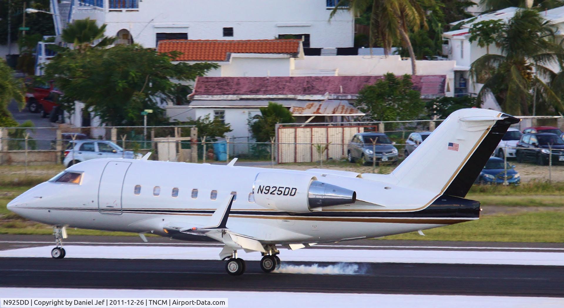 N925DD, 1994 Canadair Challenger 601-3R (CL-600-2B16) C/N 5170, N925DD