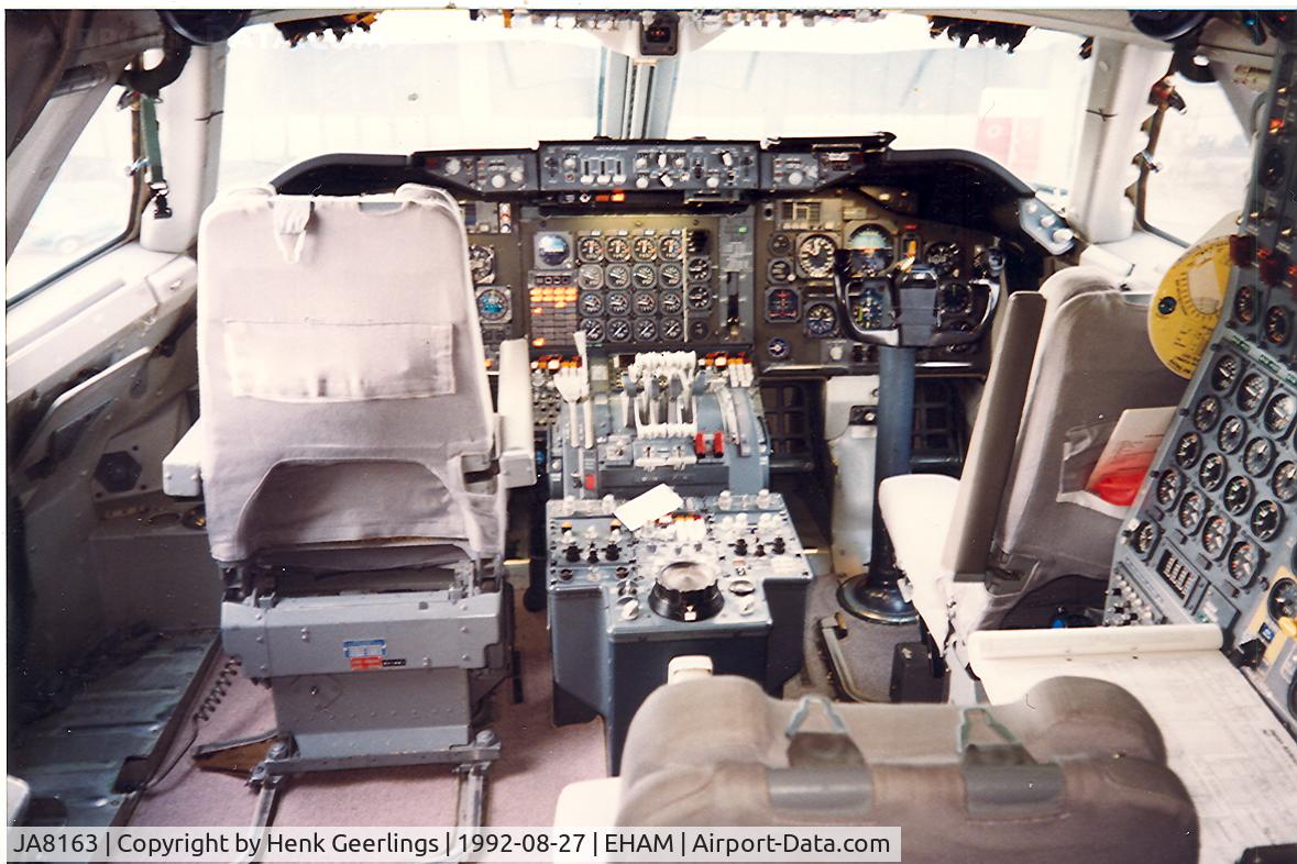 JA8163, 1984 Boeing 747-346 C/N 23149, Japan Air Lines

Cockpit B747-346 SUD