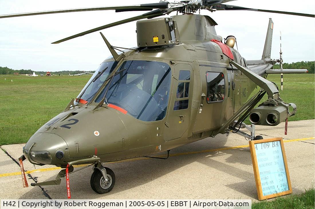 H42, Agusta A-109BA C/N 0342, Open day.