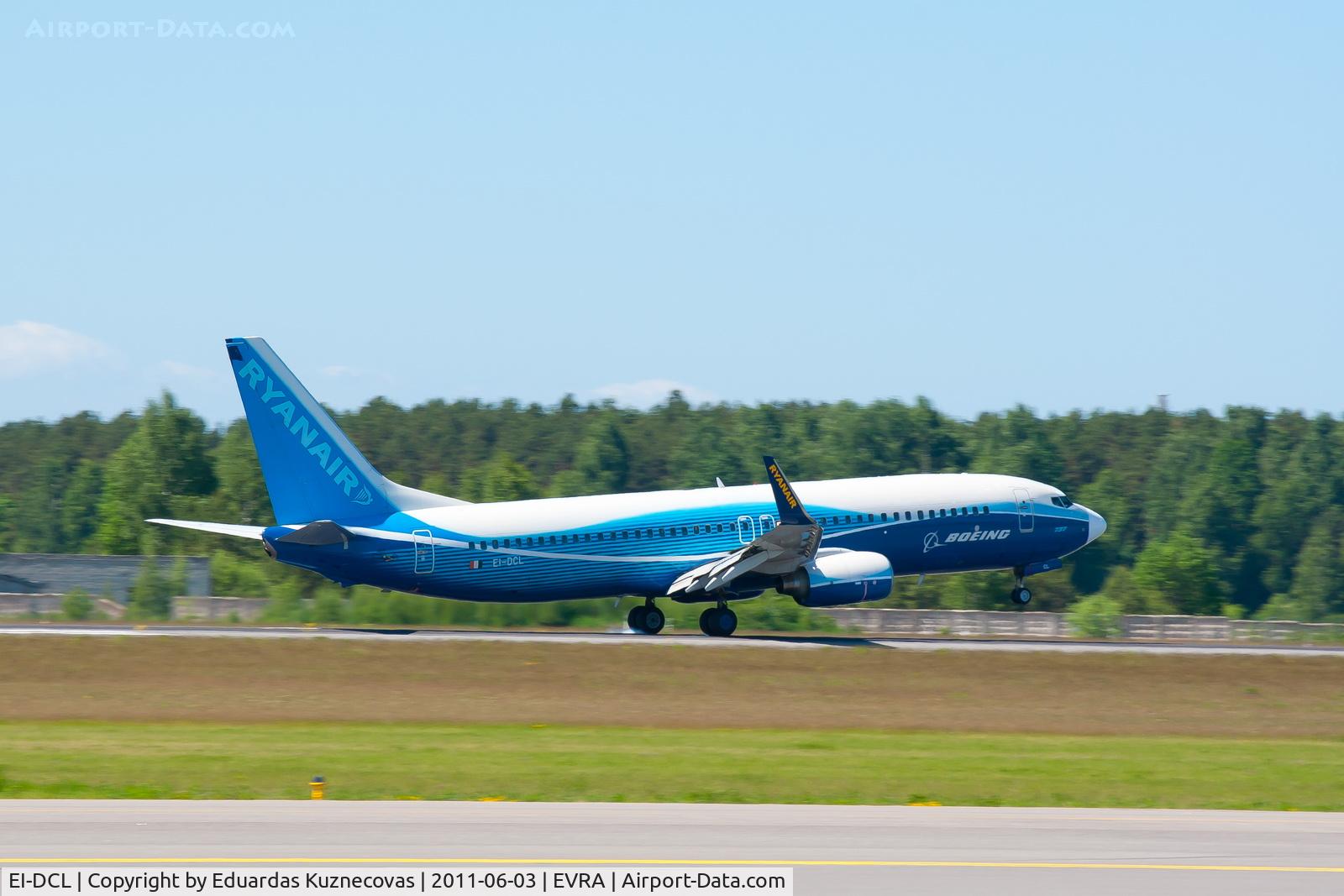 EI-DCL, 2004 Boeing 737-8AS C/N 33806, Ryanair with Boeing livery