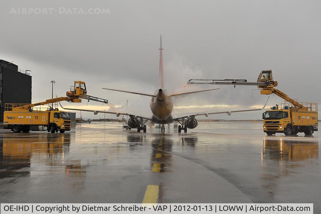 OE-IHD, 2010 Embraer E190 (ERJ-190-100) C/N 19000354, Flyniki Embraer 190