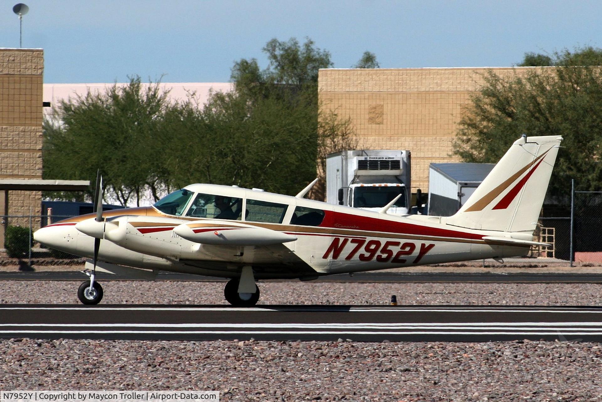 N7952Y, 1966 Piper PA-30 Twin Comanche C/N 30-1048, 1966 Piper PA-30