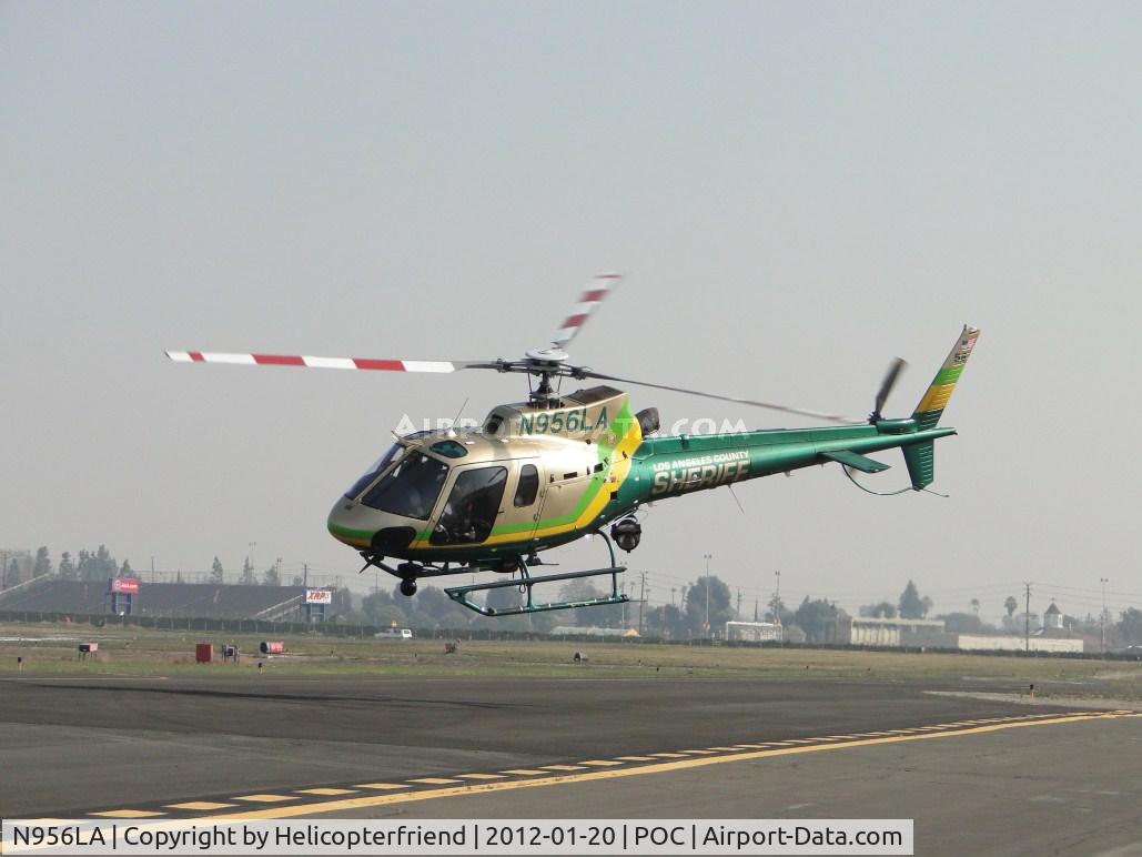 N956LA, 2010 Eurocopter AS-350B-2 Ecureuil Ecureuil C/N 7047, Turning westerly on taxiway Sierra