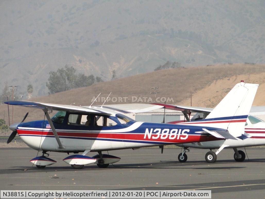 N3881S, 1963 Cessna 172E C/N 17251081, Parked in transient parking