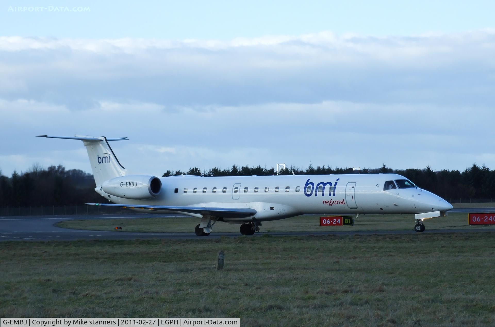 G-EMBJ, 1999 Embraer ERJ-145EU (EMB-145EU) C/N 145134, BMI Regional ERJ-145 On taxiway Bravo 1