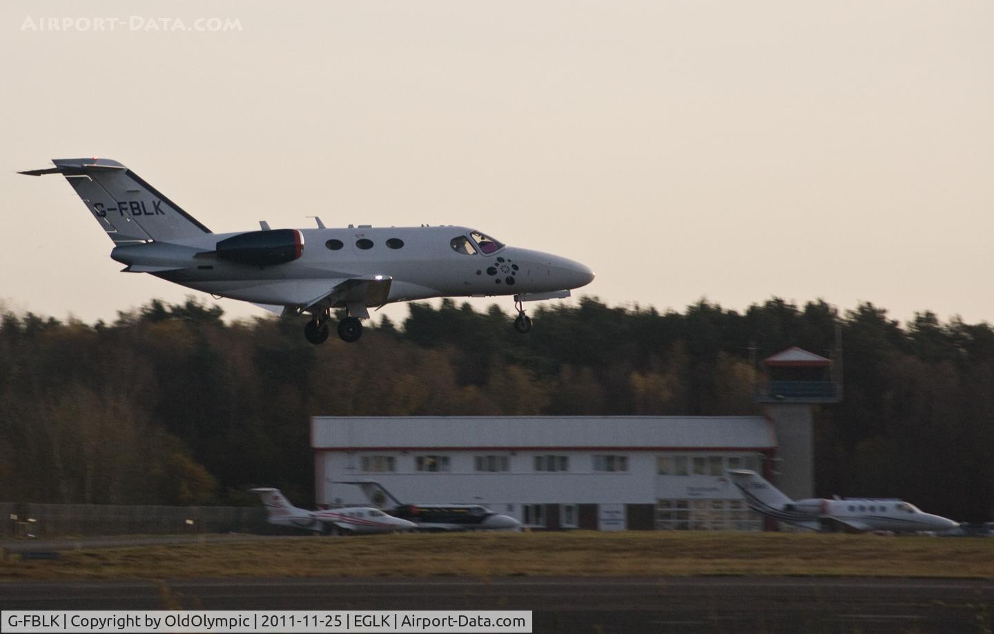 G-FBLK, 2007 Cessna 510 Citation Mustang Citation Mustang C/N 510-0027, Nearly down, RW25!